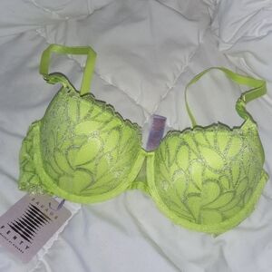 Savage X Fenty Lime Green Lace Bra